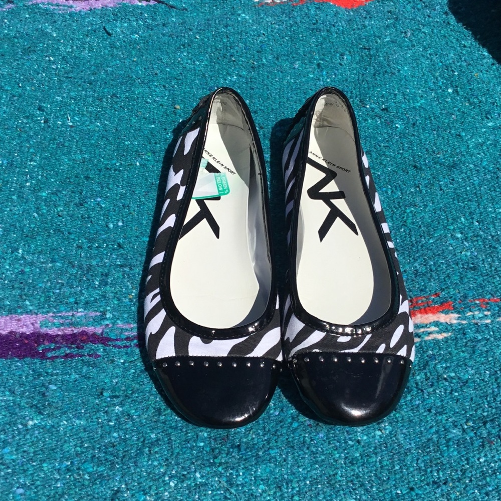 Anne Klein Sport flats in a fun Zebra Print 🦓